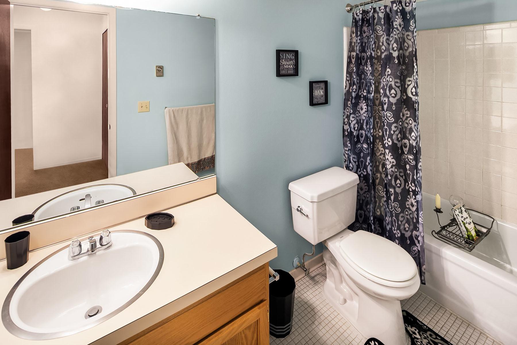 View Photos & Take A Virtual Tour Clinton Manor Apartments